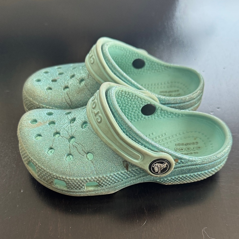 CROCS Kids' Shimmering Teal Sandals - Picture 2 of 4